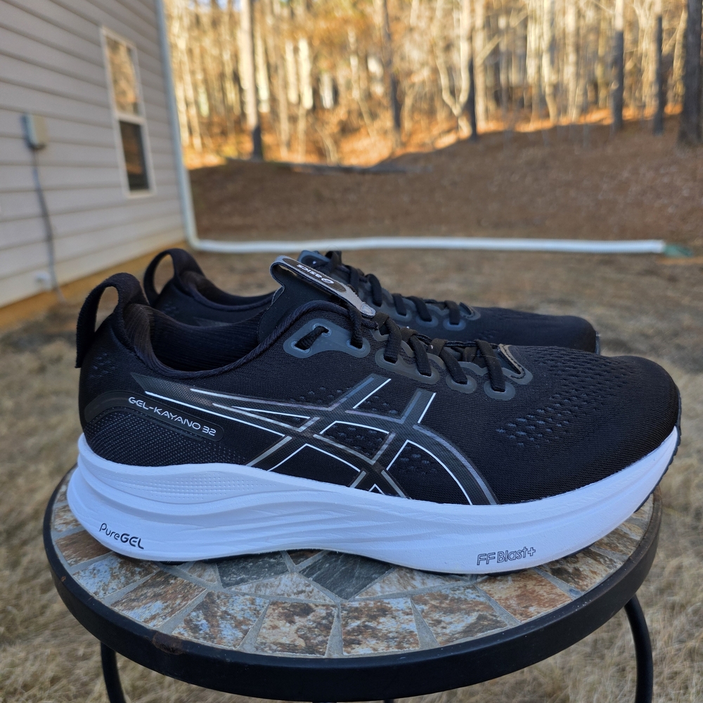 Asics Gel Kayano 32 1012B838 Black/White Running Shoes Sneakers Women's Size 11